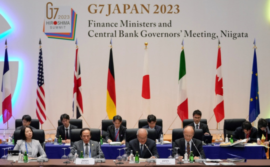 Nhóm G7 cảnh báo triển vọng kinh tế toàn cầu ngày càng không chắc chắn