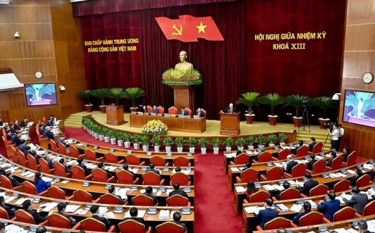 Ngày làm việc thứ hai Hội nghị giữa nhiệm kỳ Ban Chấp hành Trung ương Đảng khóa XIII