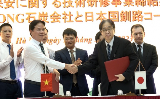 Vinacomin và Kushiro: Ký thỏa thuận "Đào tạo công nghệ an toàn và khai thác than"