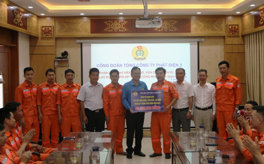 Công đoàn EVNGENCO2 thăm, động viên công nhân, viên chức, lao động Thủy điện Trung Sơn nhân “Tháng công nhân”