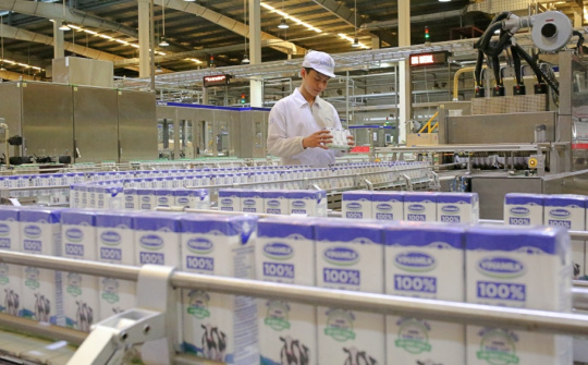 Chứng khoán VNDIRECT: Kỳ vọng biên lợi nhuận gộp của Vinamilk sẽ tăng lên trong quý 3/2023