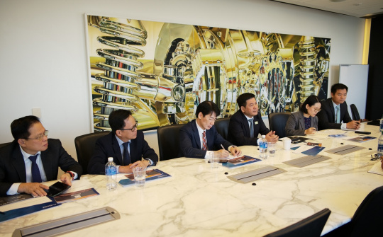 Tập đoàn AES (Hoa Kỳ) tập trung phát triển chuỗi cung ứng ngành năng lượng tại Việt Nam