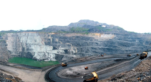 Đẩy mạnh ứng dụng khoa học công nghệ trong khai thác than tại Công ty Than Khánh Hòa