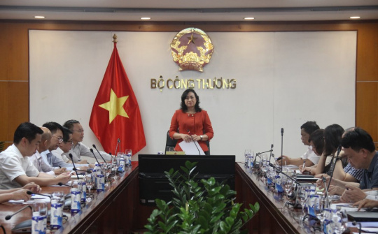 Đẩy mạnh ứng dụng công nghệ thông tin trong bình chọn sản phẩm công nghiệp nông thôn tiêu biểu