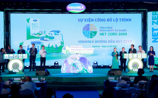 Vinamilk công bố lộ trình tiến đến Net Zero 2050, có trang trại, nhà máy sữa đầu tiên tại Việt Nam đạt trung hoà carbon