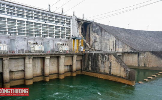 Thủy văn ngày 18/6: Miền Bắc bước vào mùa lũ nhưng nước về các hồ thủy điện chưa cải thiện nhiều