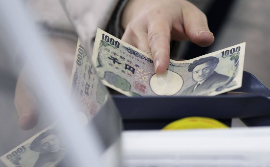 Đồng Yên Nhật rớt giá xuống mức thấp nhất 15 năm so với đồng Euro