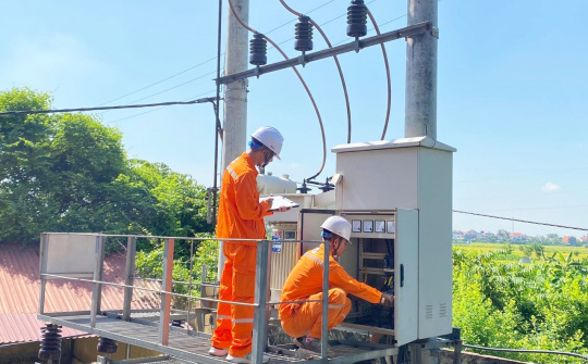 EVNNPC: Nỗ lực đảm bảo cung ứng điện gắn với đẩy mạnh sử dụng điện tiết kiệm, hiệu quả