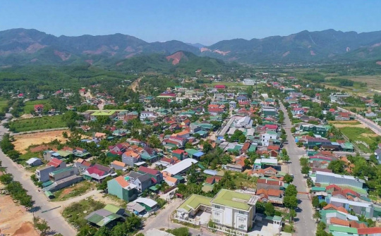 Huyện Minh Long Duy trì tốc độ tăng trưởng gắn với xây dựng nông thôn mới