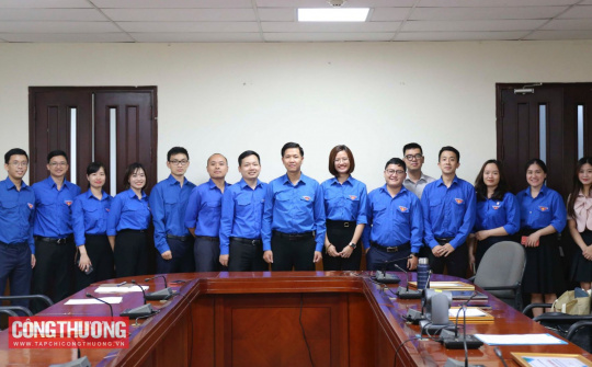 Lan tỏa tinh thần xây dựng công sở văn minh, xanh - sạch - đẹp trong Bộ Công Thương