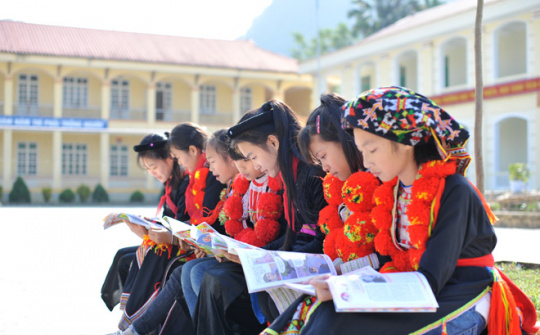 Đặt hàng cấp ấn phẩm báo, tạp chí cho vùng đồng bào dân tộc thiểu số và miền núi
