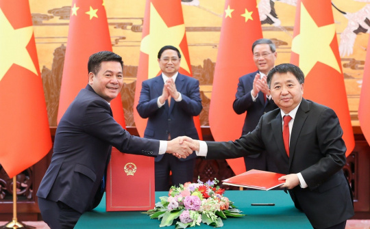 Việt Nam - Trung Quốc ký thỏa thuận hợp tác về lĩnh vực quản lý thị trường