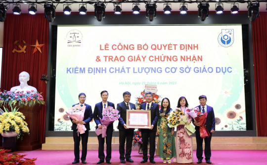 Buổi lễ đặc biệt của Trường Đại học Kinh tế - Kỹ thuật Công nghiệp