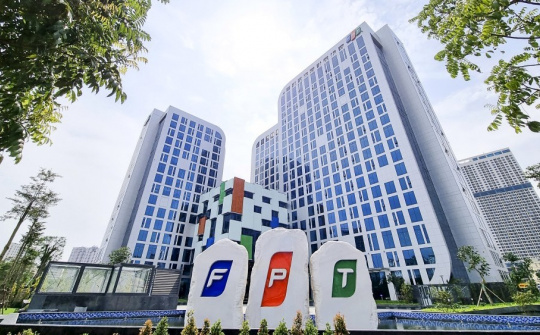 Tập đoàn FPT: Phát hành thêm hơn 165 triệu cổ phiếu và chi 1.100 tỷ đồng trả nốt cổ tức năm 2022