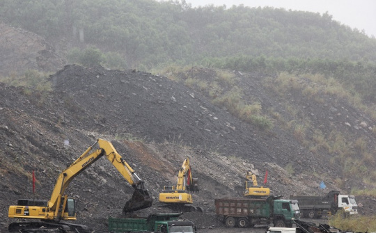 Các đối tượng phải nộp phí bảo vệ môi trường đối với khai thác khoáng sản