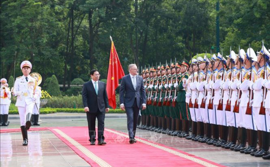 Thủ tướng Phạm Minh Chính chủ trì lễ đón Thủ tướng Australia thăm chính thức Việt Nam