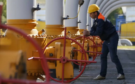 Giá khí tự nhiên tăng vọt 8% do thiếu hụt điện tại Hoa Kỳ khi nắng nóng bất thường