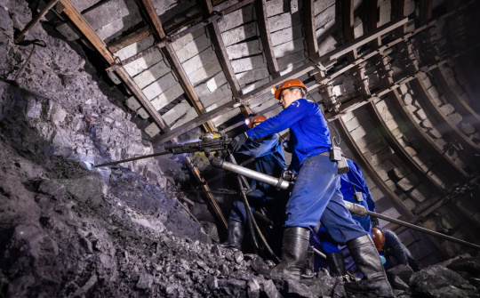 Nâng cao hài lòng công việc để đảm bảo an toàn sản xuất tại các doanh nghiệp khai thác than Việt Nam