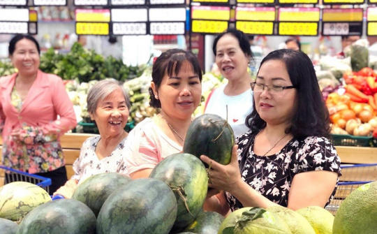 Yếu tố ảnh hưởng đến "hành vi bầy đàn" trong tiêu dùng của người dân TP. Hồ Chí Minh