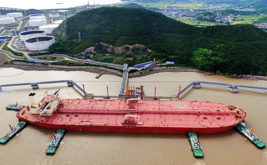 Giá xăng dầu hôm nay 17/7: Tiếp tục giảm, thị trường chờ đợi dữ liệu kinh tế mới từ Trung Quốc