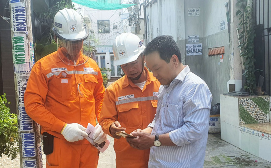 App EVNHCMC CSKH: Sử dụng các dịch vụ điện chưa bao giờ dễ dàng đến thế