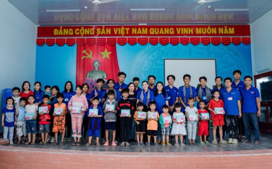 Tuổi trẻ Hóa chất Cơ bản Miền Nam mang "Mùa hè yêu thương" đến Đồng Tháp