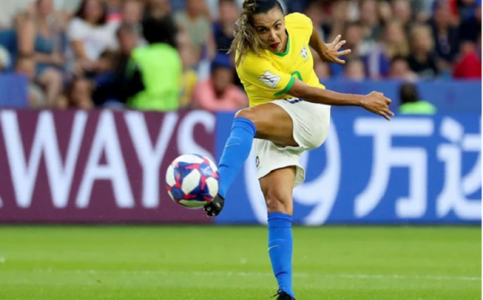 Top 10 nữ cầu thủ bóng đá giàu nhất thế giới 2023