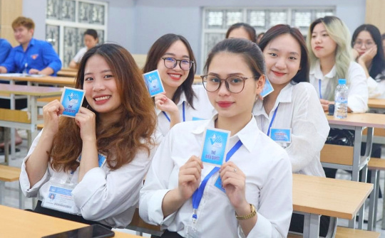 Trường Đại học Kinh tế - Kỹ thuật Công nghiệp công bố điểm sàn 2023