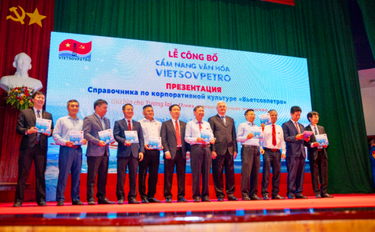Vietsovpetro công bố Cẩm nang Văn hóa