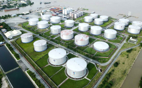 Nâng dự trữ xăng dầu cả nước lên 75 - 80 ngày nhập ròng vào năm 2030