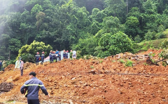 Khẩn trương khắc phục sạt lở đất tại đèo Bảo Lộc, chủ động ứng phó với mưa lớn