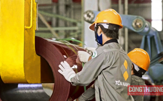 Thép Nam Kim: Báo lãi trở lại sau 3 quý lỗ, cổ phiếu NKG xác lập nhịp tăng mới