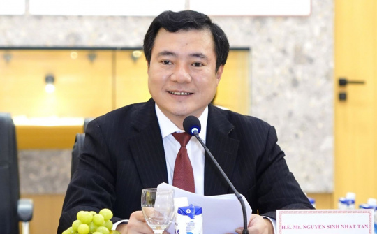 Thứ trưởng Nguyễn Sinh Nhật Tân nhận thêm nhiệm vụ mới