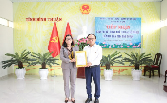 Petrolimex trao 3 tỷ đồng ủng hộ Quỹ "Vì người nghèo" tỉnh Bình Thuận