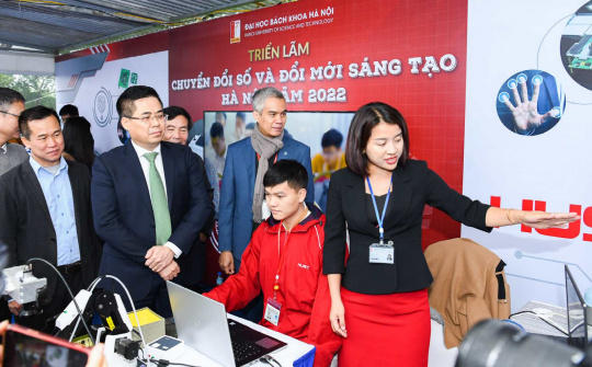 Chuyển đổi số - xu hướng tất yếu trong giáo dục đại học ở Việt Nam hiện nay