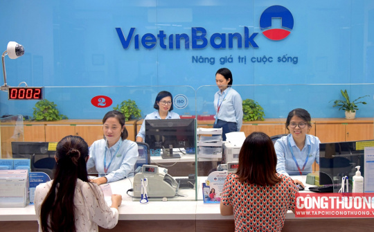 Dự báo NIM năm 2023 của VietinBank đạt 2,9%, cổ phiếu CTG lên vùng giá cao nhất 15 tháng