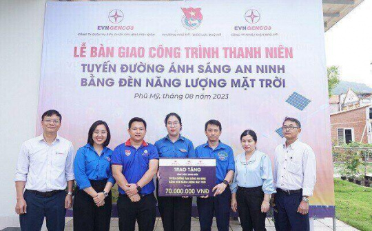 Công ty EPS: Bàn giao “Tuyến đường ánh sáng an ninh bằng đèn năng lượng mặt trời”