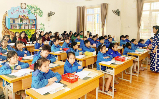 Cơ cấu lại, sắp xếp, tuyển dụng giáo viên