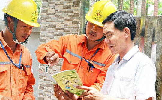 Tăng cường tiết kiệm điện: Giải pháp quan trọng góp phần đảm bảo điện cao điểm mùa nắng nóng