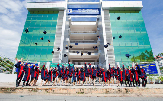 Điểm chuẩn chính thức của Trường Cao đẳng Kinh tế Đối ngoại năm 2023