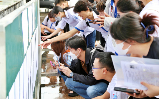 Lùi thời gian công bố điểm chuẩn đại học năm 2023