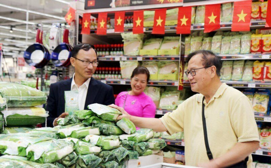 Xu hướng phát triển việc điều chỉnh pháp lý vấn đề sử dụng hàng rào phi thuế quan liên quan đến việc bảo vệ môi trường và sức khỏe con người trong thương mại quốc tế