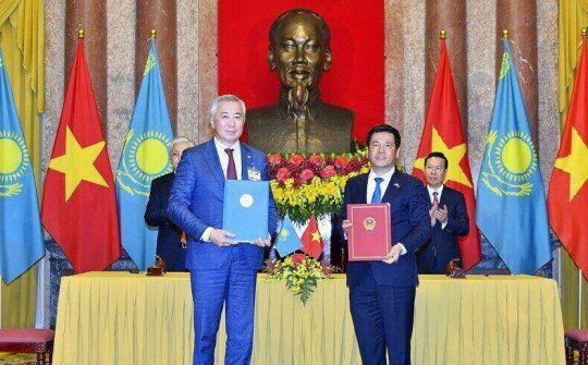 Việt Nam - Kazakhstan ký Kế hoạch hành động chung giai đoạn 2023 - 2025