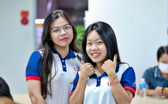 Điểm chuẩn chính thức Trường Đại học Kinh tế - Tài chính TP. Hồ Chí Minh 2023