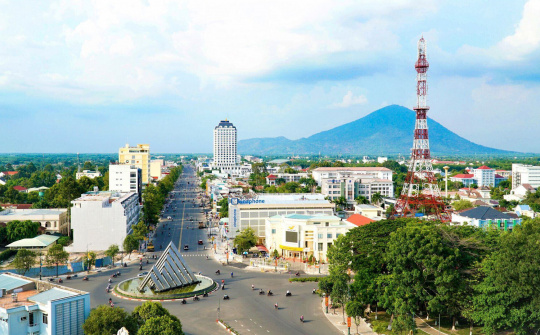 Phát triển kinh tế tư nhân của Hà Nội và Thành phố Hồ Chí Minh: Bài học kinh nghiệm cho tỉnh Tây Ninh