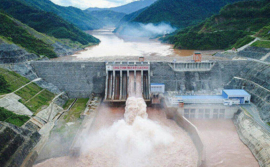 Mực nước hồ thủy điện ngày 23/8: Hồ chứa miền Bắc tăng lưu lượng, sản lượng thủy điện cả nước gần 398 triệu kWh