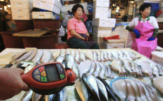 Trung Quốc "cấm cửa" hải sản Nhật Bản sau vụ xả nước thải hạt nhân