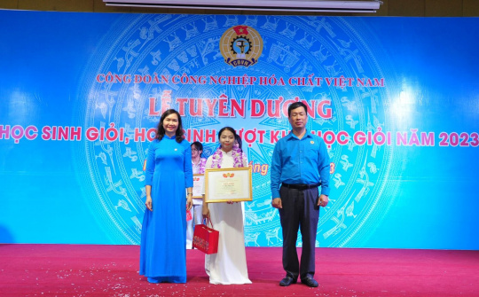 Công đoàn Hóa chất tuyên dương 90 học sinh giỏi vượt khó