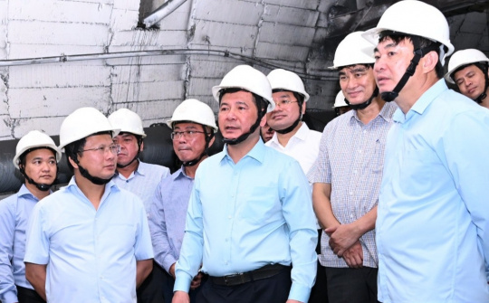 Bộ trưởng Nguyễn Hồng Diên kiểm tra, chỉ đạo công tác an toàn tại Công ty Than Vàng Danh