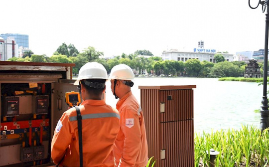 EVNHANOI đảm bảo cấp điện liên tục, ổn định dịp Lễ Quốc khánh 2/9